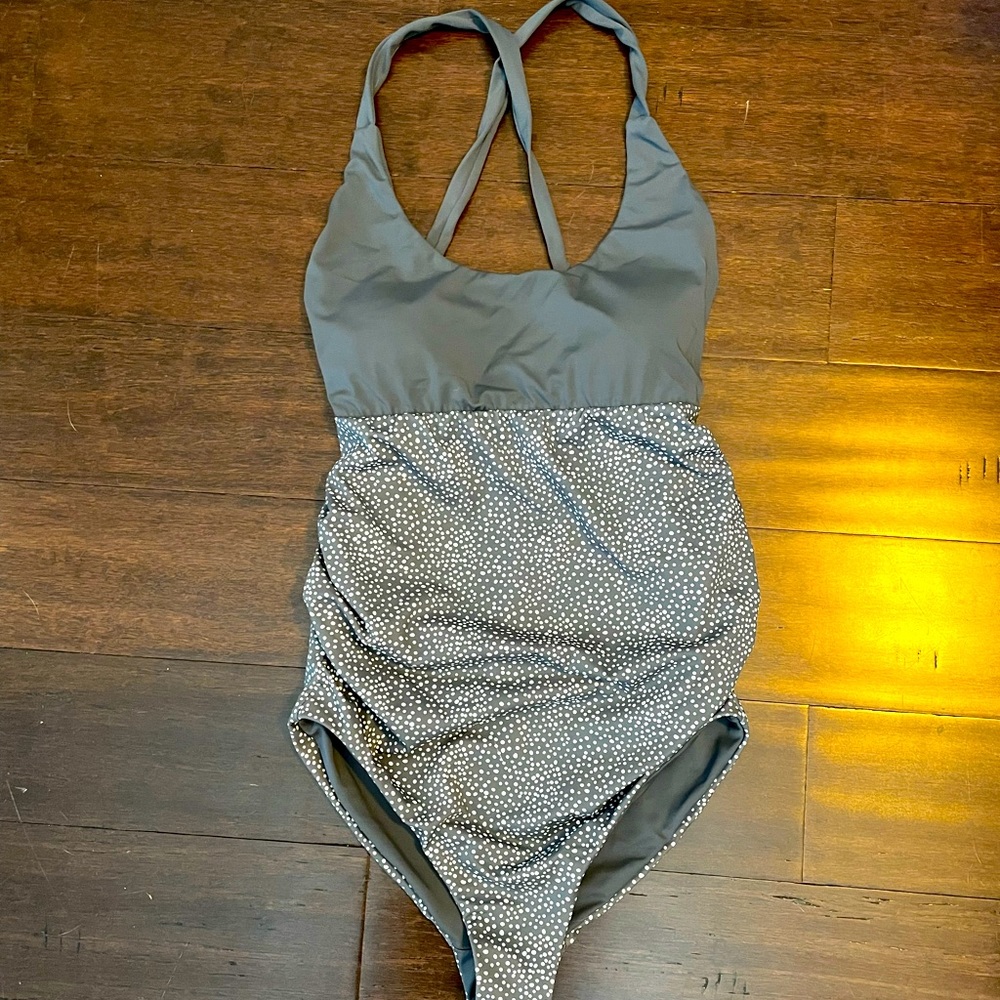 Senita Athletics Charcoal Top with Speckled Black & White One-Piece - Picture 3 of 5